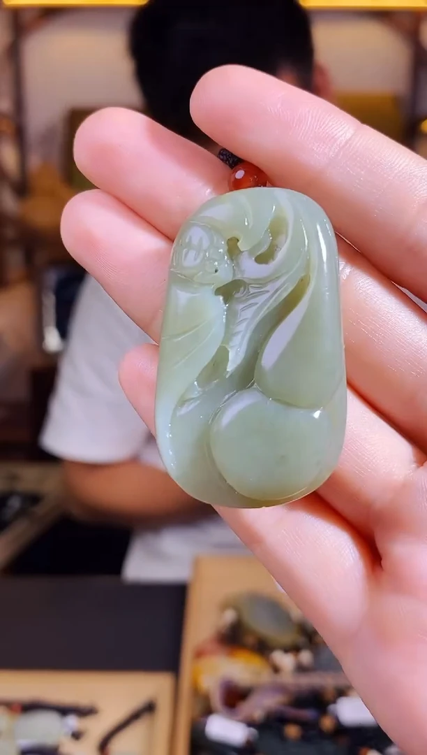 和田玉未镶嵌颈饰1