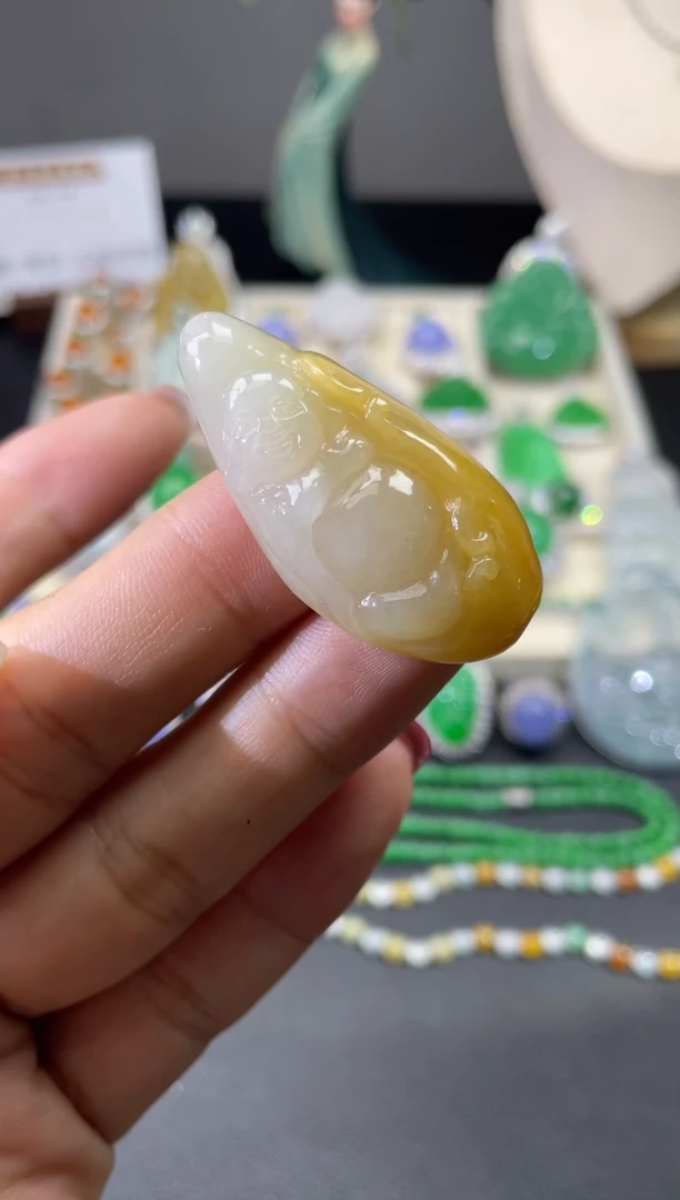 【闪购商品】翡翠颈饰未镶嵌30.......