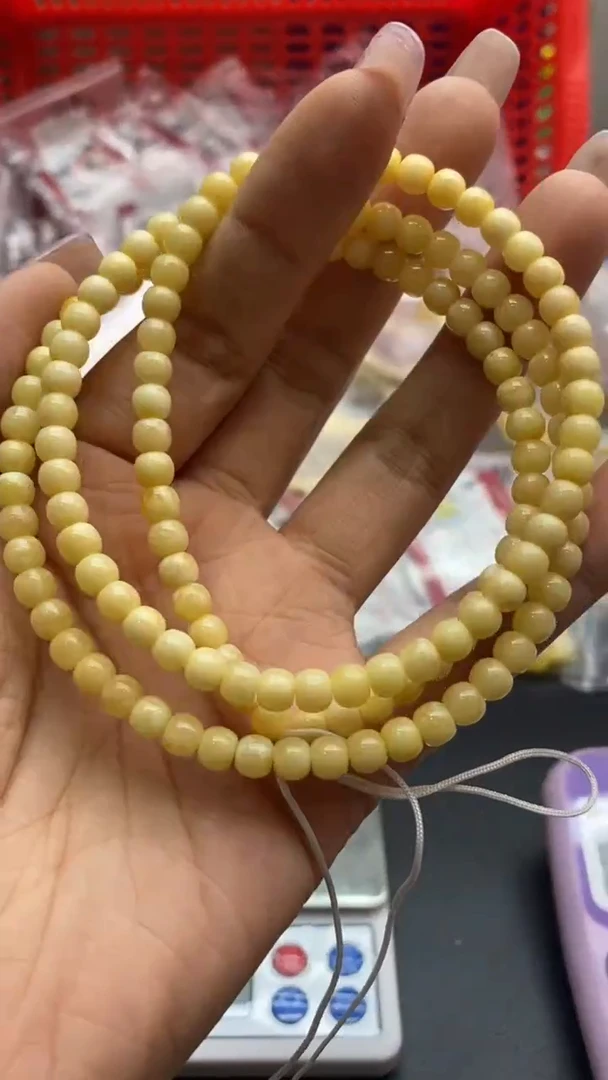 琥珀未镶嵌珠宝奇石1066
