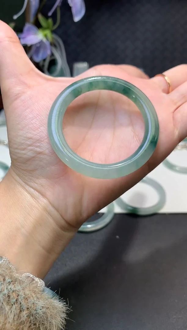 未镶嵌定制翡翠毛货