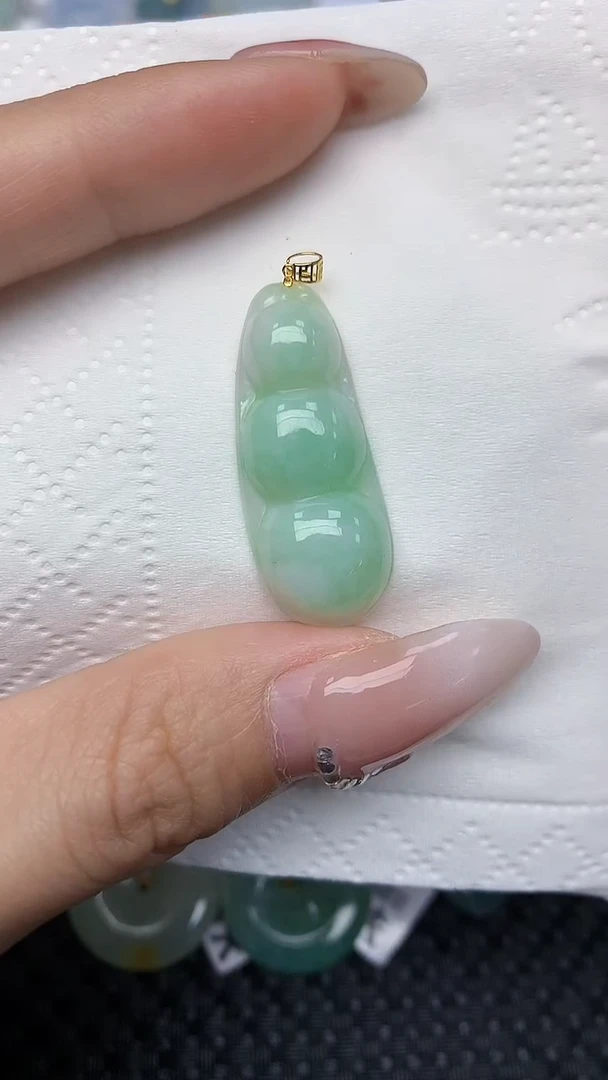 【闪购商品】翡翠颈饰18K金镶嵌天然翡翠A货
