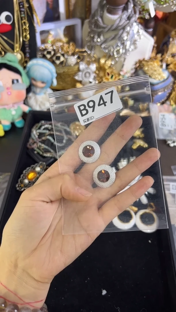 合金无铜合金947 中古首饰都有瑕疵 请确认后在拍！