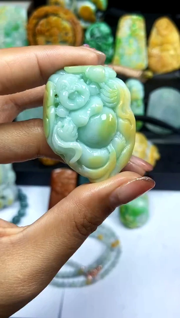 【闪购商品】定制翡翠未镶嵌翡翠A货貔貅一对