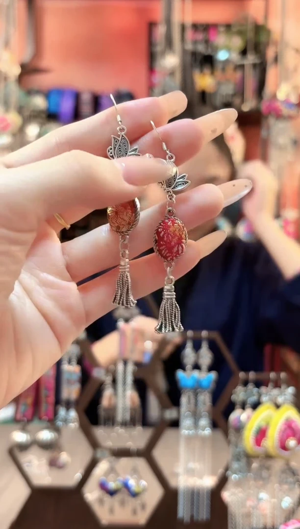 织绣云织谣民族风精美饰品 21