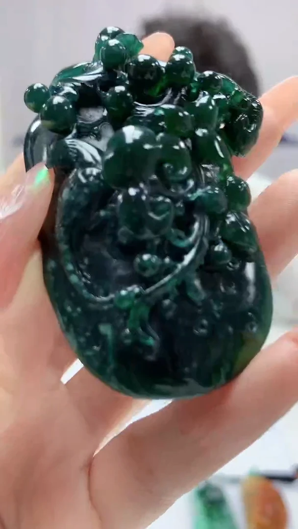 【闪购商品】定制翡翠未镶嵌4688DD-毛货挂件52