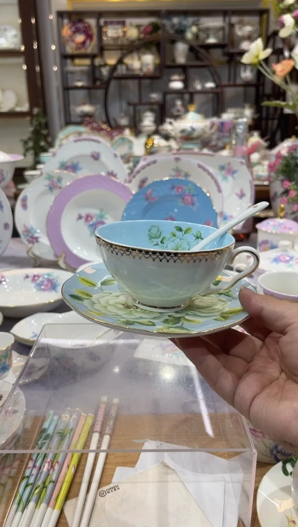 36%以上骨粉骨瓷杯碟