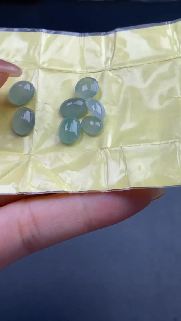 翡翠散珠天然翡翠裸石蛋面82