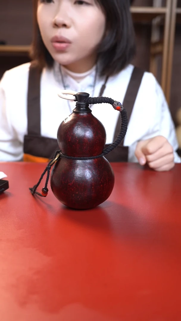 049手工大漆酒葫芦，牛角塞