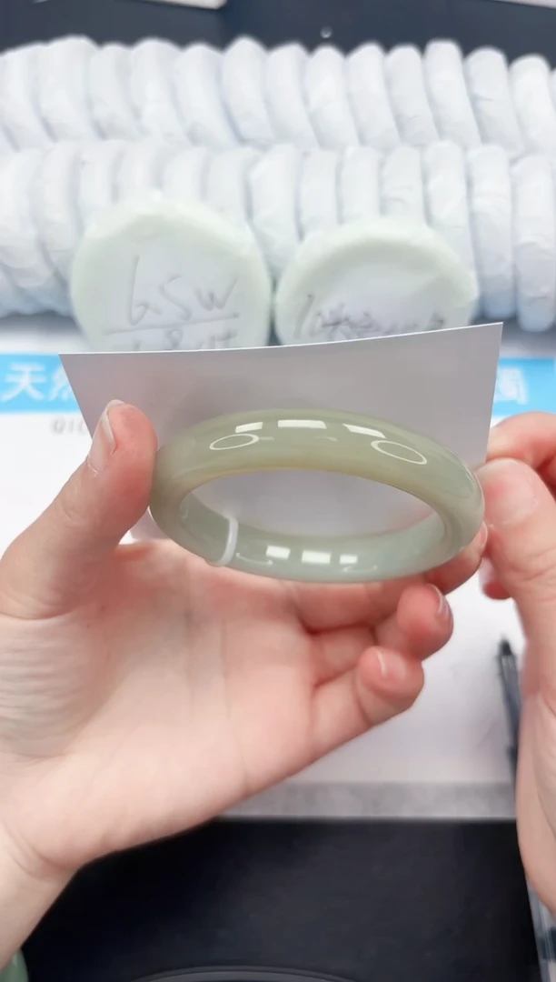【闪购商品】和田玉手镯未镶嵌301-55..6