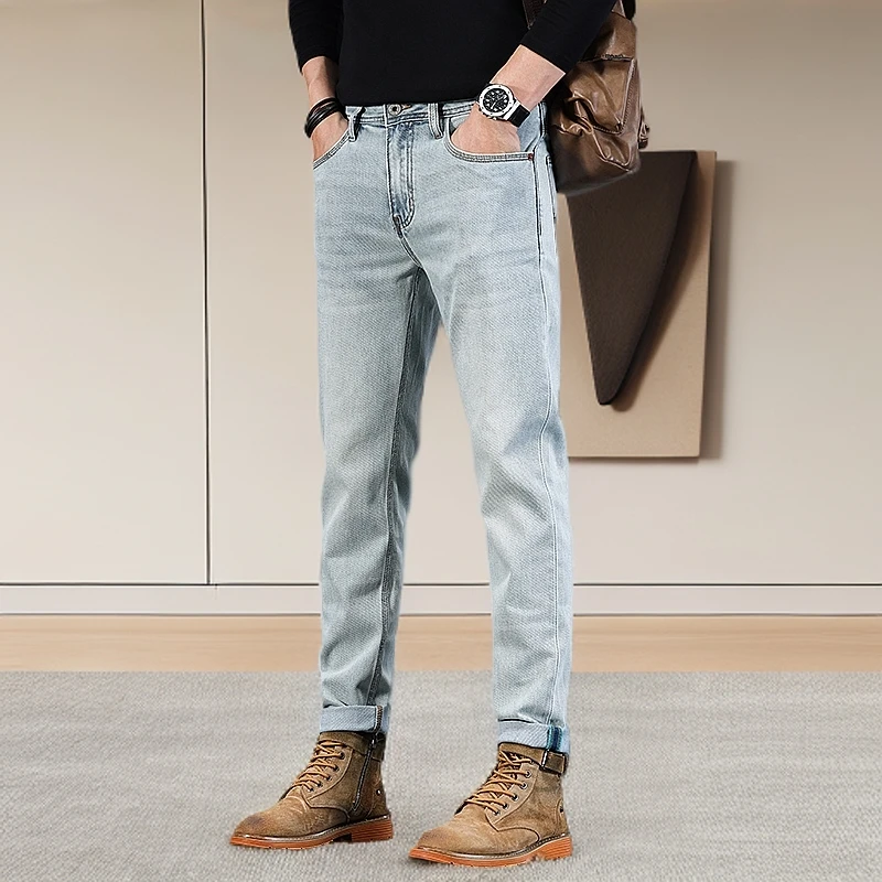 高级感白玉兰色牛仔裤男士潮中腰刺绣春夏磨白修身九分薄款男裤子