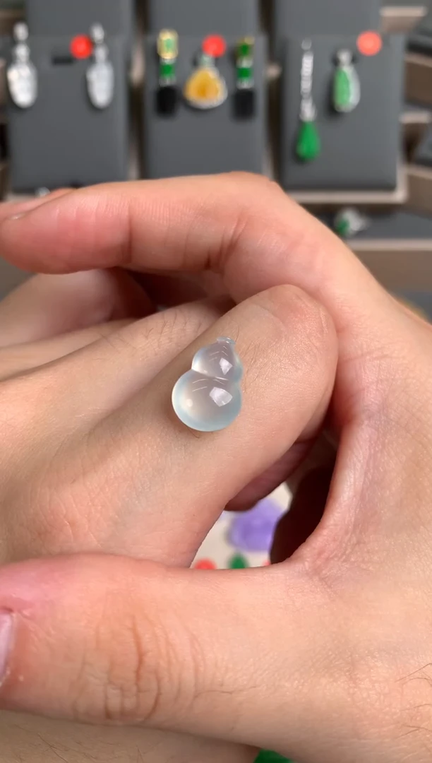 未镶嵌定制翡翠裸玉