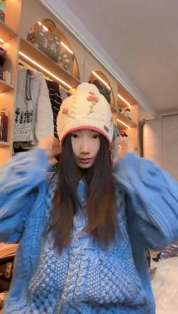 羊毛美利奴白色玫瑰单球