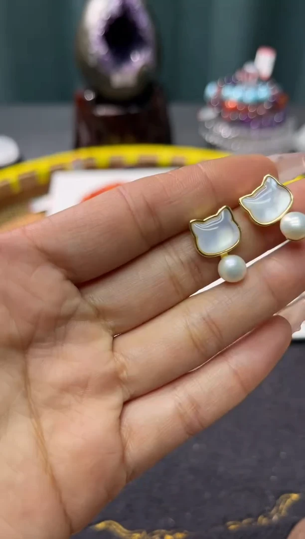 【闪购商品】水晶手链银S925镶嵌17多样性发其一/