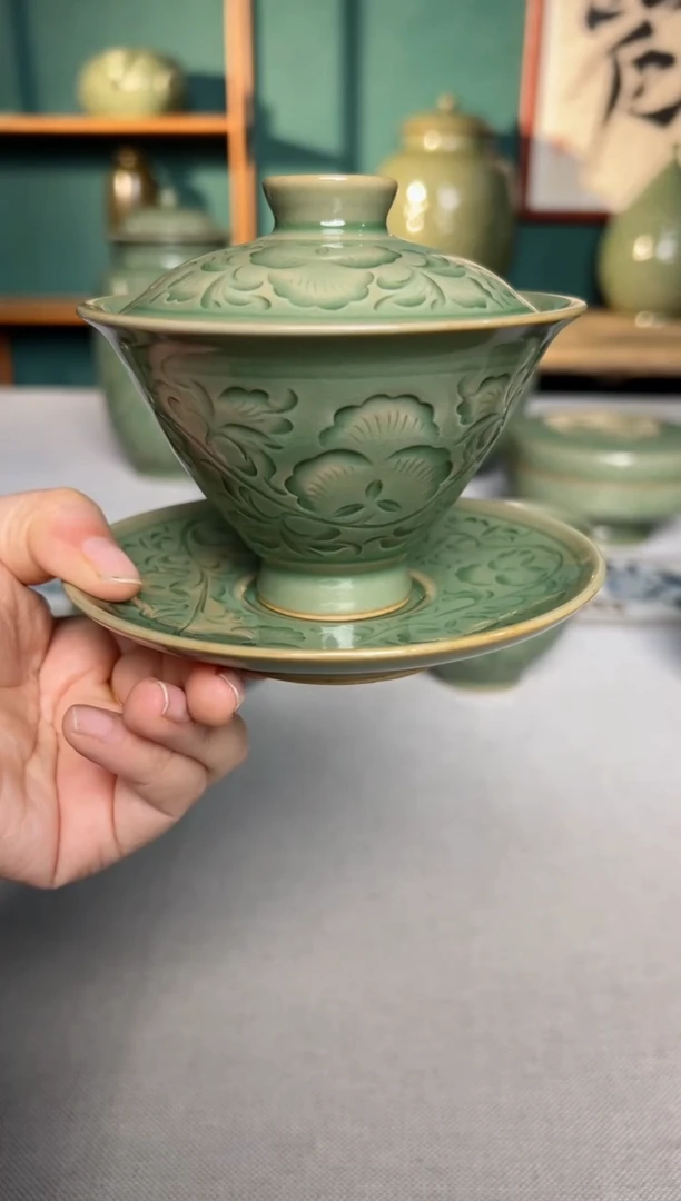 【闪购商品】其他纯手工暗刻缠枝牡丹斗笠三才盖碗