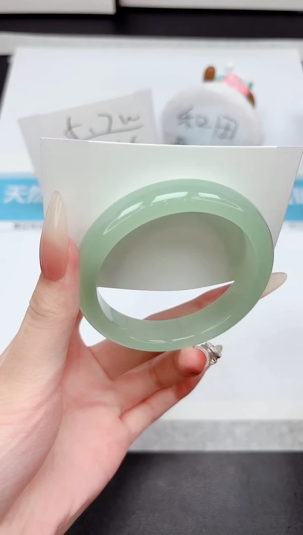 石英质玉手镯未镶嵌P307-57.3