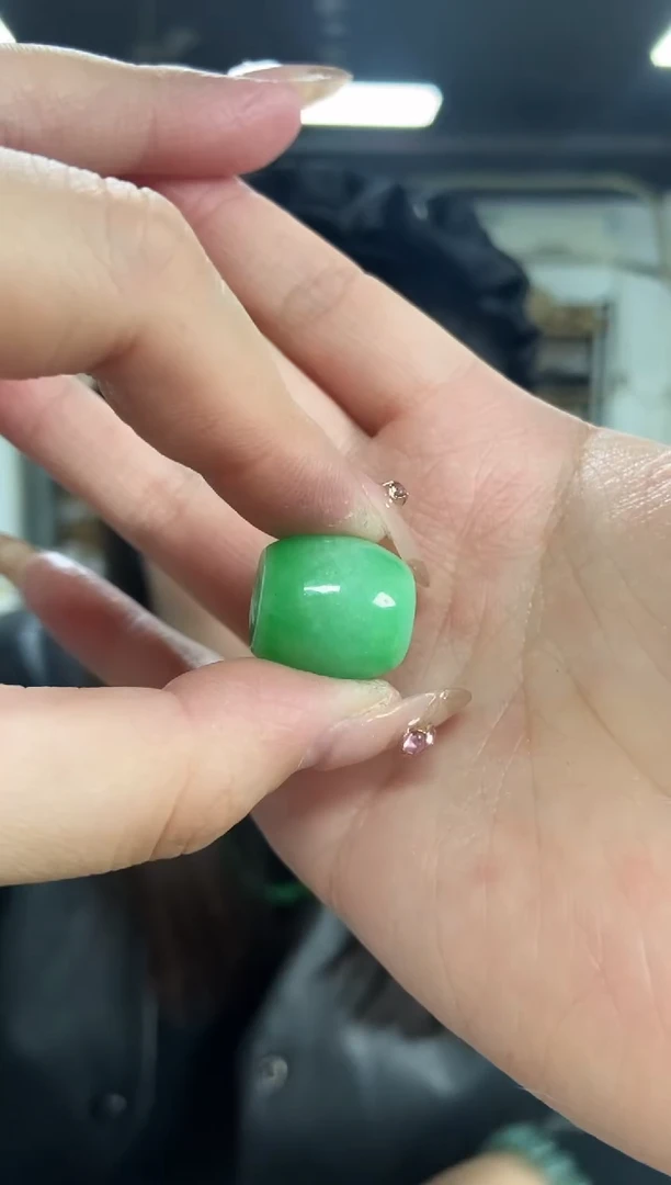 【闪购商品】翡翠散珠多样性发其一颜色微差