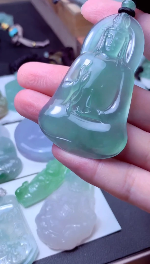 颈饰未镶嵌翡翠天****生天然A货翡翠