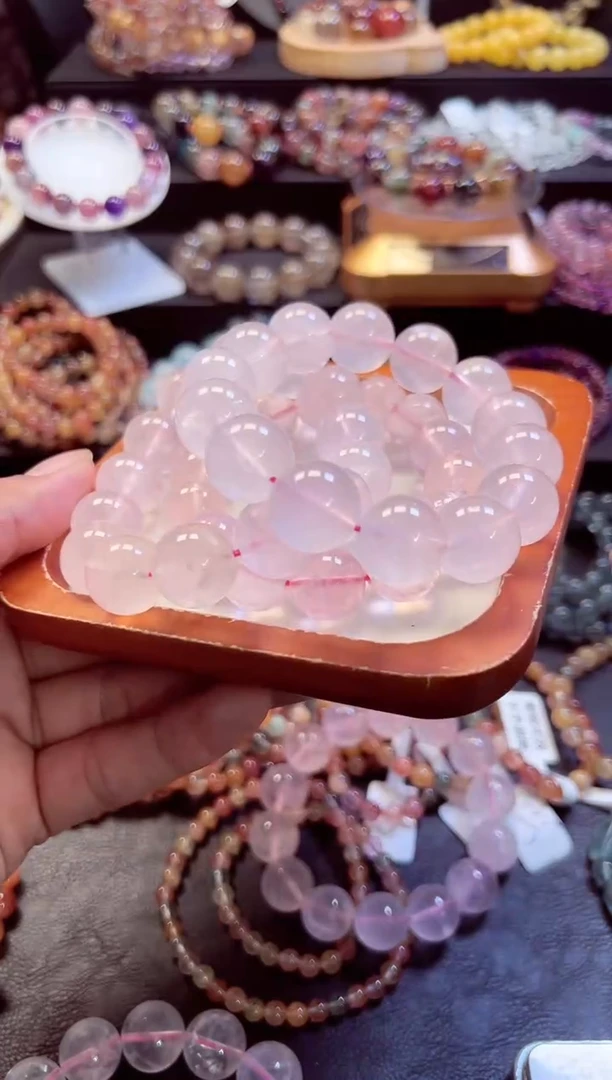 水晶手链未镶嵌    粉水晶多样发