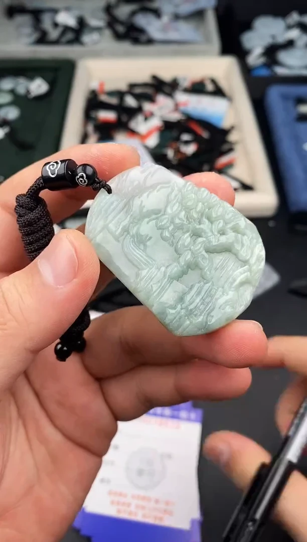 【闪购商品】翡翠颈饰未镶嵌   天然翡翠，一物一图