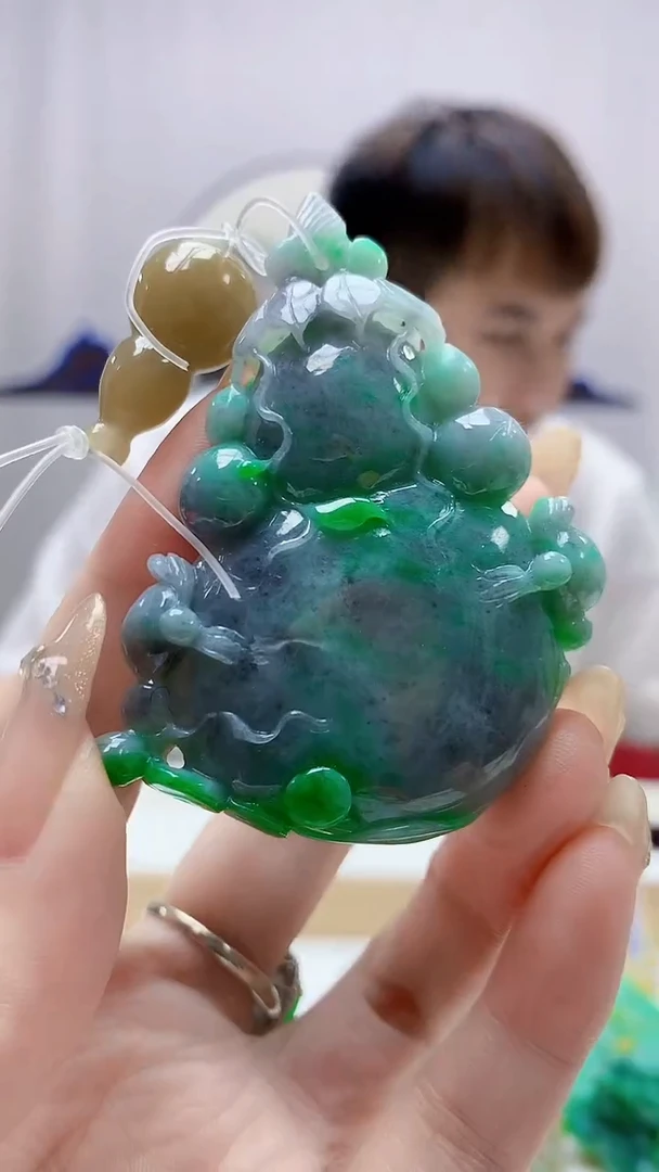 未镶嵌定制翡翠4868DD-毛货挂件259