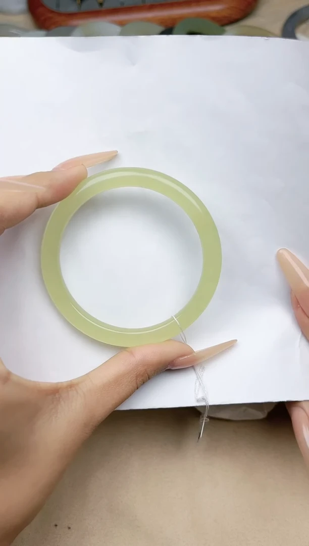 【闪购商品】和田玉手镯未镶嵌57圈口YY