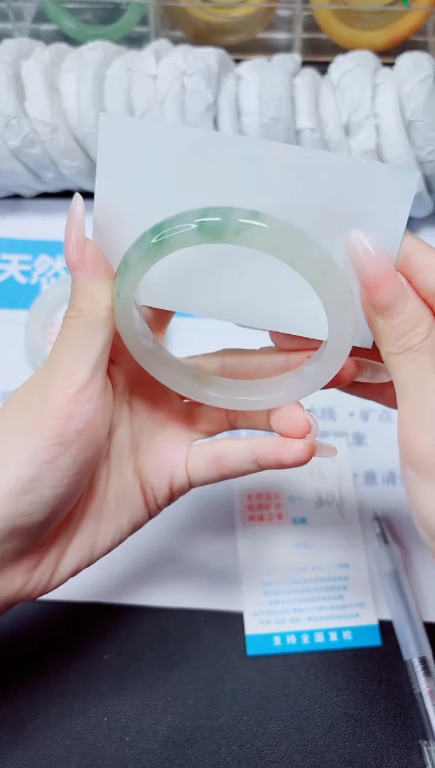 石英质玉手镯未镶嵌157/56.1