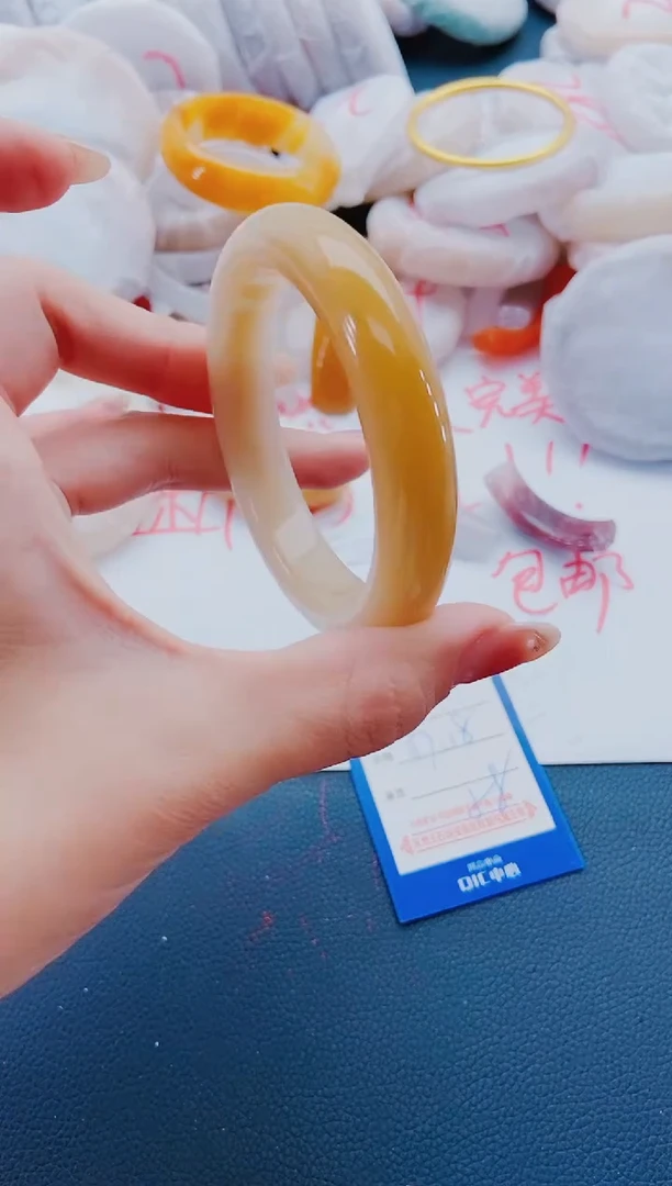 未镶嵌手镯石英质玉M190-57-58