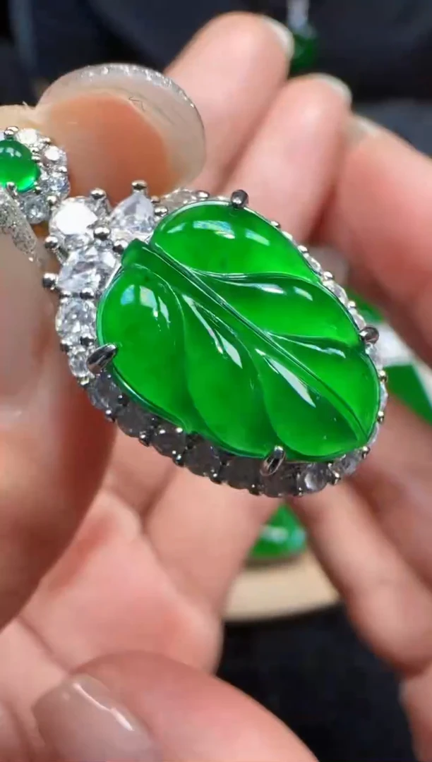 未镶嵌定制翡翠翡翠吊坠21