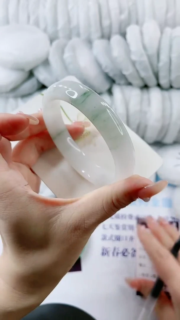 【闪购商品】石英质玉手镯未镶嵌0263380790-多样性发货