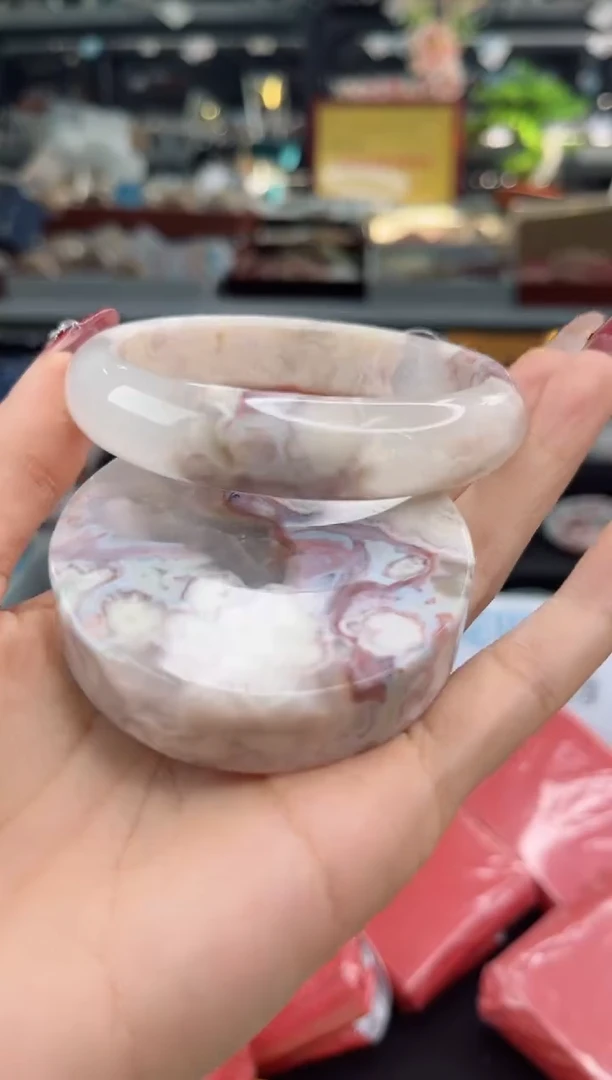 【闪购商品】石英质玉手镯未镶嵌63圈口（赠品镯心）1651561