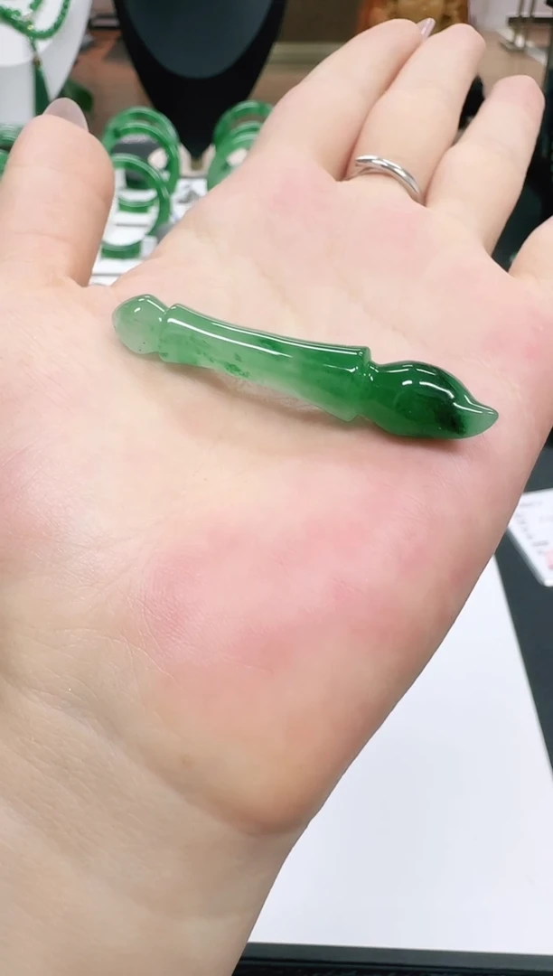 石英质玉（非洲翠）1未镶嵌俪*/4026