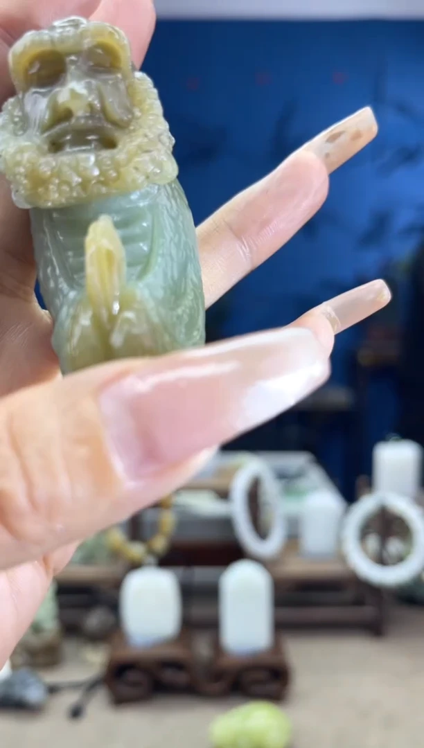 和田玉未镶嵌颈饰1