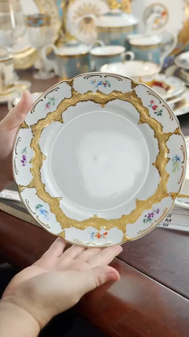 瓷片9英寸平盘 福利价