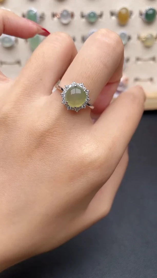 【闪购商品】翡翠戒指银S925镶嵌一物一证一礼盒