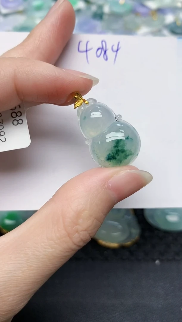 颈饰18K金镶嵌翡翠天然缅甸A货翡翠百元以上9元证书费自理