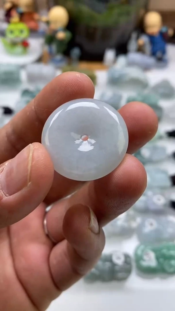 【闪购商品】翡翠吊坠(不含链)未镶嵌多人平安扣吊坠