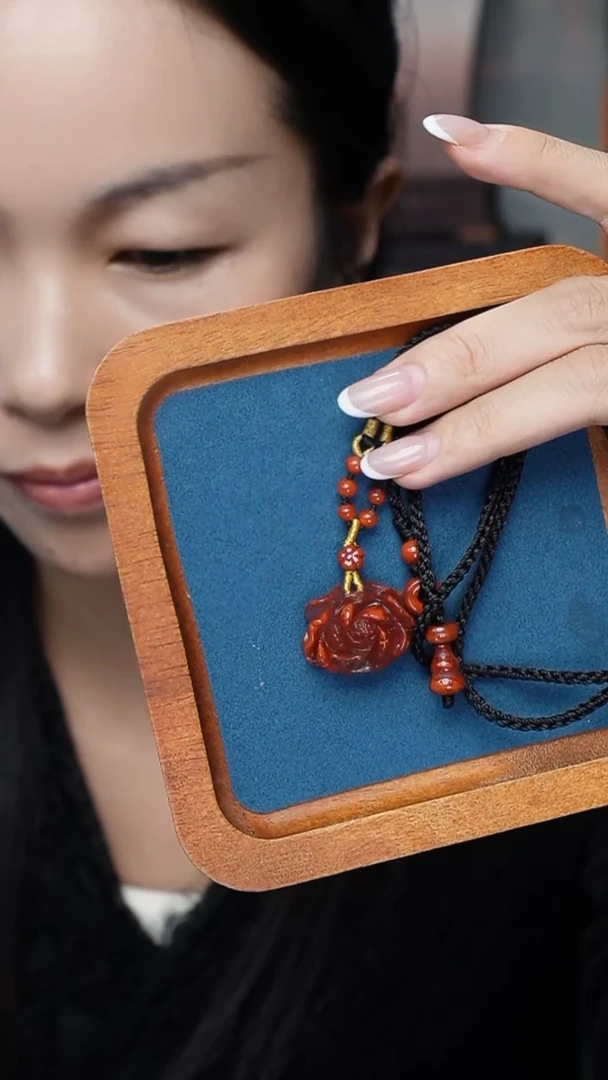 【闪购商品】南红玛瑙吊坠未镶嵌吊坠