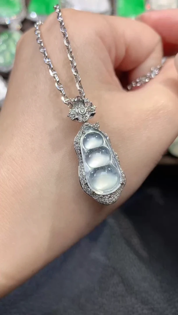 吊坠(不含链)18K金镶嵌翡翠D36