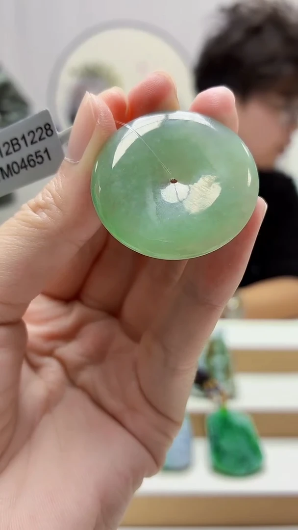 未镶嵌定制翡翠4688zm-毛货挂件76扣子