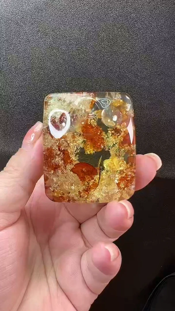 未镶嵌颈饰琥珀吊坠