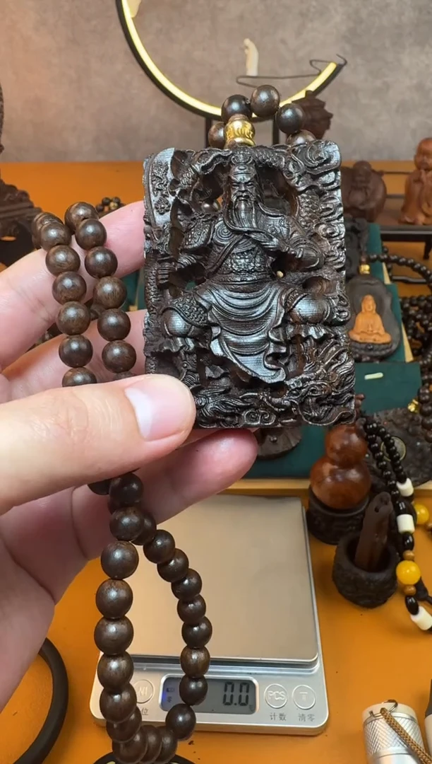 贡木吊坠《巴布亚贡木》新品御龙立刀关公+108颗