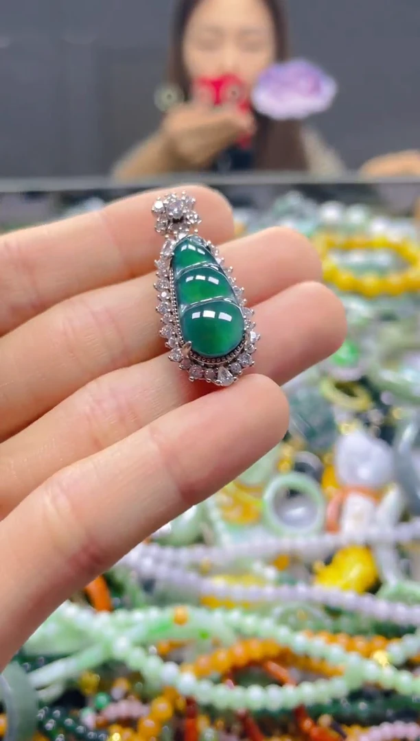 颈饰未镶嵌翡翠多样性择优发货