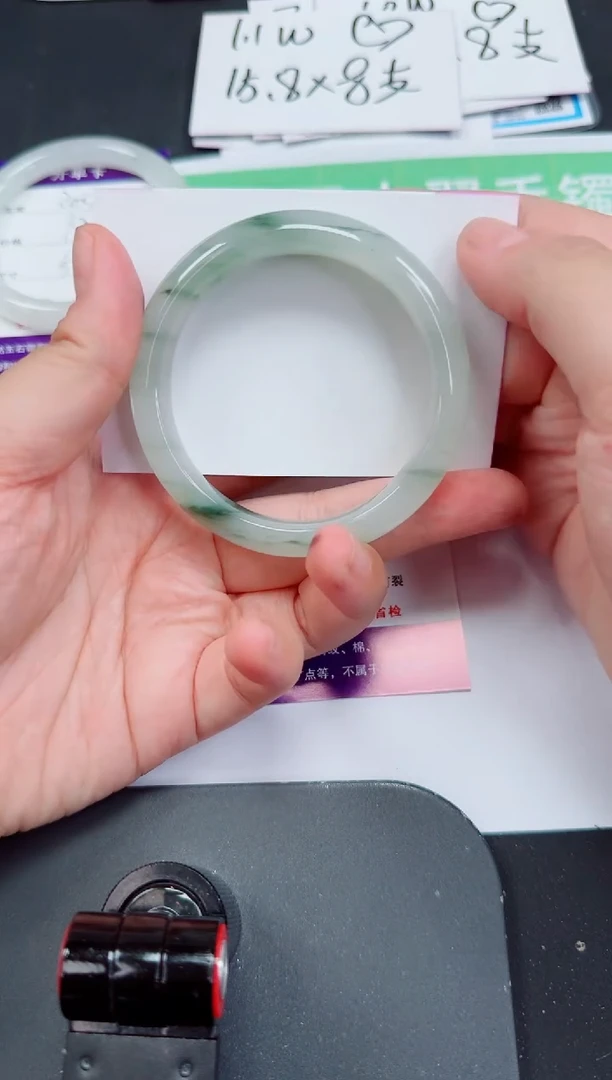 石英质玉手镯未镶嵌205-54/55