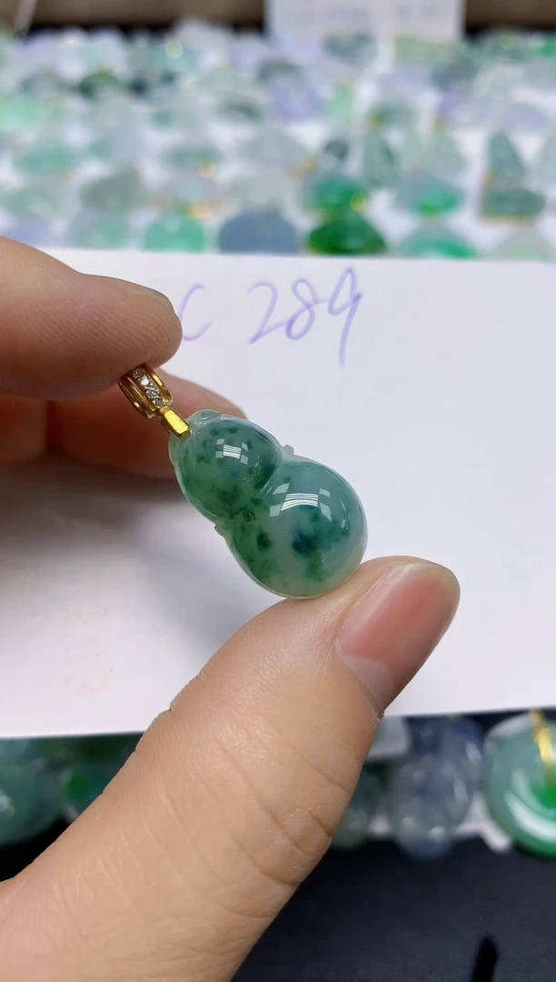 颈饰未镶嵌翡翠天然缅甸翡翠A货翡翠百元以上9元证书费自理