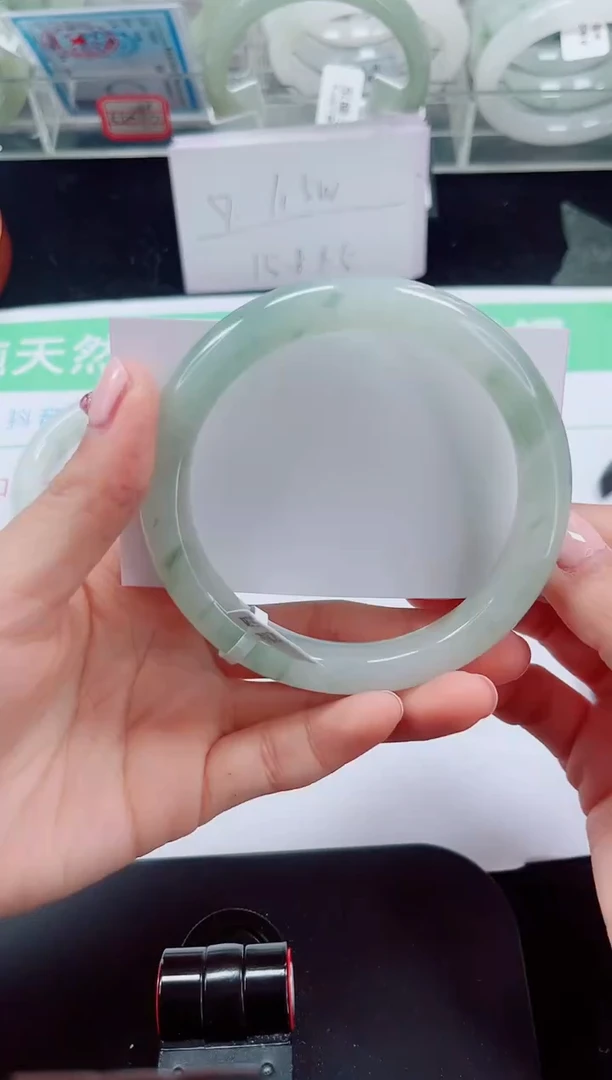 未镶嵌手镯石英质玉138-62/63