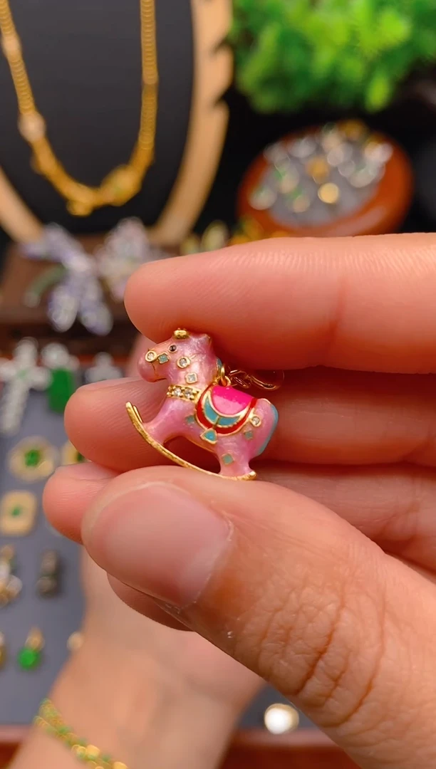 【闪购商品】翡翠吊坠(不含链)银S925镶嵌粉色木马