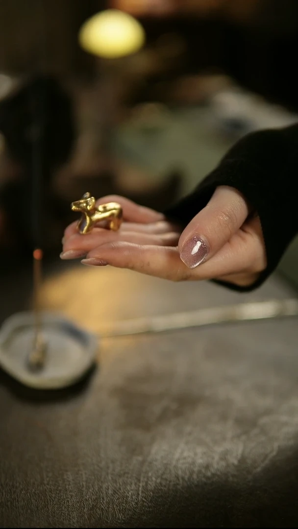 阿眠    吴一延手作香插小狗