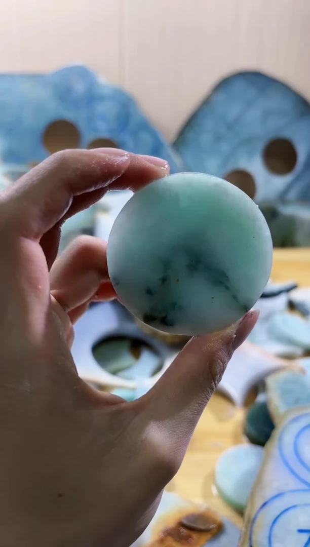 翡翠未镶嵌颈饰翡翠A货 陈谭145