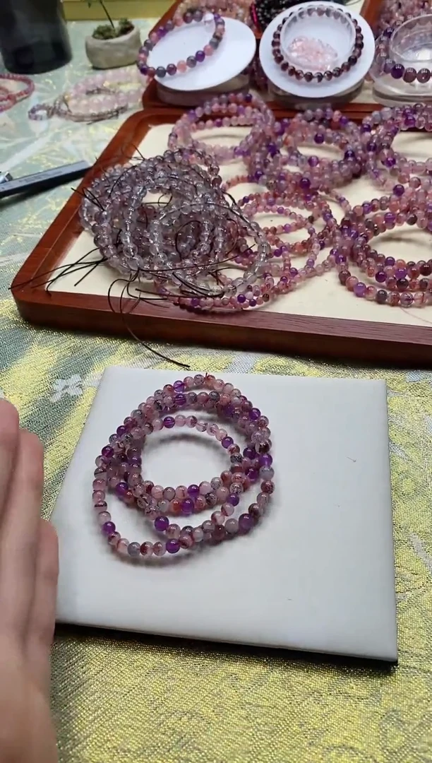 【闪购商品】水晶手串未镶嵌黑加仑5mm单圈 多样性发一