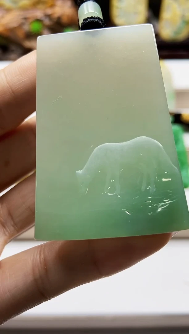 颈饰未镶嵌翡翠翡翠A货